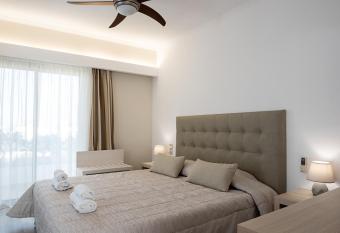 Terinikos Hotel Junior Suites & Apartments has Balcony rooms