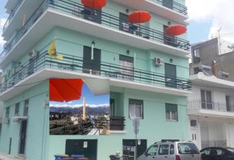 Hellas Palace Rooms CENTER has Balcony rooms