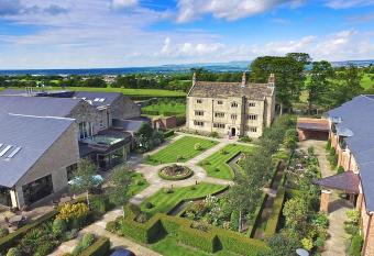 Stanley House Hotel & Spa allows 18 year olds to book a room