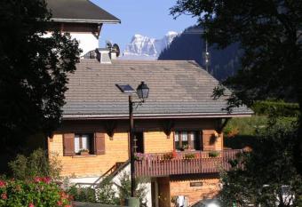 Chalet Peloton has Balcony rooms
