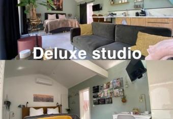 Slapen bij de Zeeuwse Lala allows 18 year olds to book a room