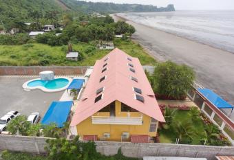 Hotel Soberao allows 18 year olds to book a room