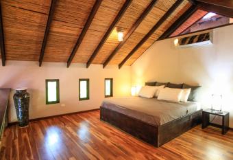 Lua Villas has Balcony rooms