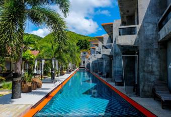 See Through Resort Haad Yao has Balcony rooms