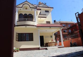 Cozy Home has Balcony rooms