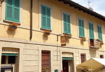 Carlito s Trattoria con alloggio has Balcony rooms