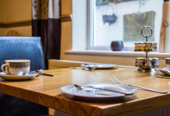 Ginnie s Guesthouse allows 18 year olds to book a room