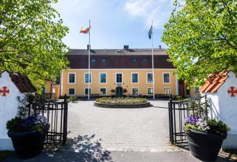 Stiftsg  rden   kersberg allows 18 year olds to book a room