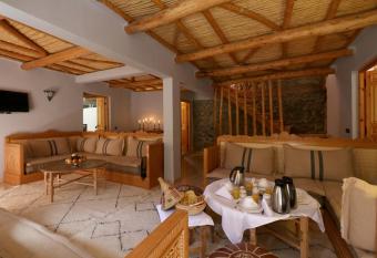 Hiba Lodge has Balcony rooms