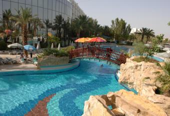 Royal Dead Sea - Hotel & Spa allows 18 year olds to book a room