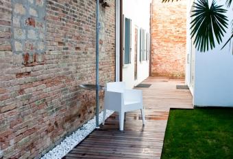 Legrenzi Rooms allows 18 year olds to book a room