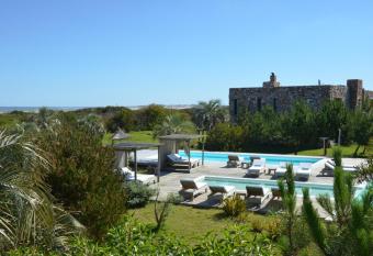 Casa Suaya has Balcony rooms