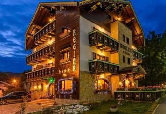 Regina has Balcony rooms