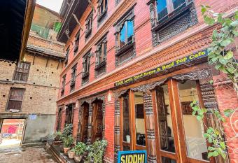 Siddhi Laxmi Guest House has Balcony rooms