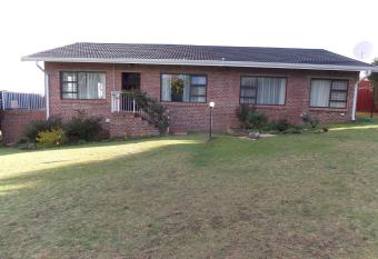 Serenity Cottage allows 18 year olds to book a room