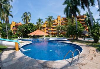 Hotel Puerta Del Mar Ixtapa has Balcony rooms