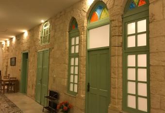 Al Bishara Guest House has Balcony rooms