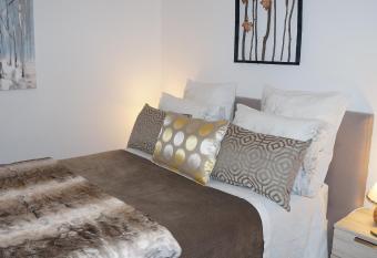 L&R G  rardmer Fontaine allows 18 year olds to book a room