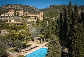Hotel Valldemossa - New Opening 2024 allows 18 year olds to book a room