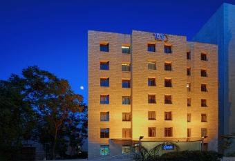 Caesar Premier Jerusalem Hotel allows 18 year olds to book a room