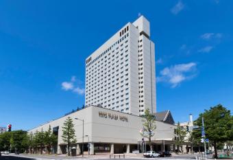 Keio Plaza Hotel Sapporo allows 18 year olds to book a room
