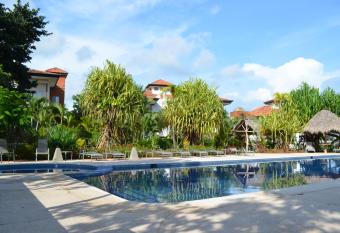 Palm Coast Luxury Rentals has Balcony rooms