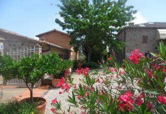 Fullino Nero Rta - Residenza Turistico Alberghiera has Balcony rooms