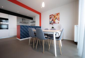 Elberg Hotel & Apartments allows 18 year olds to book a room