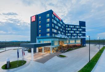 Hilton Garden Inn Salamanca allows 18 year olds to book a room