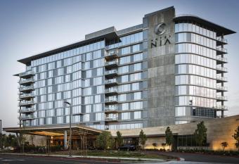 Hotel Nia Autograph Collection has Balcony rooms