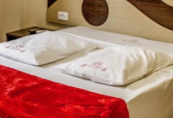 Alkimia Hotel allows 18 year olds to book a room