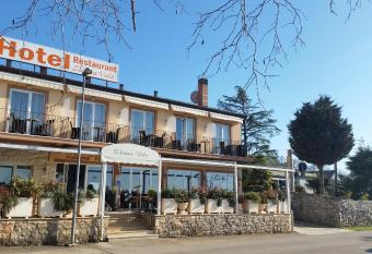 Hotel Zlatna Vala allows 18 year olds to book a room