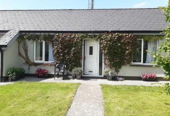 Lakeside Loughrea has Balcony rooms