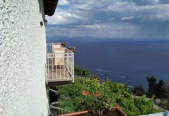 Residence Pizzo Corvo has Balcony rooms