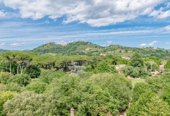Grand Hotel Croce Di Malta has Balcony rooms