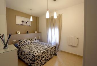 Apartamento Duque de Arcos 2 has Balcony rooms