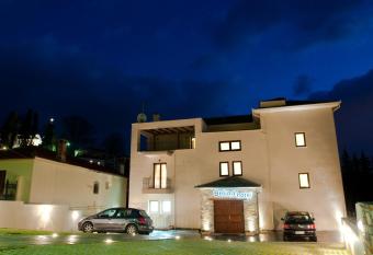 Belina Hotel has Balcony rooms