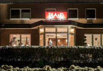 Hotel Piano has Balcony rooms
