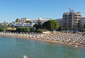 Orion Beach Hotel has Balcony rooms