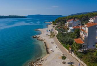 Apartments Marko allows 18 year olds to book a room