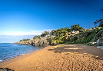 Hotel Particulier LE ROCHER DES MARAIS  has Balcony rooms
