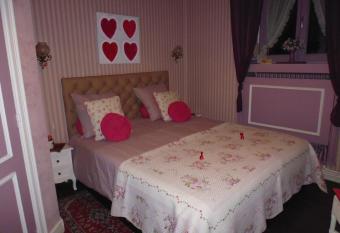 B&B De Vijf Zuilen allows 18 year olds to book a room