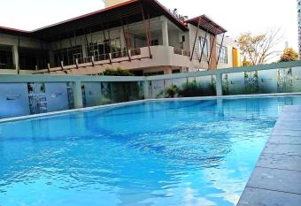 Saint Croix at Tagaytay Prime Residences has Balcony rooms