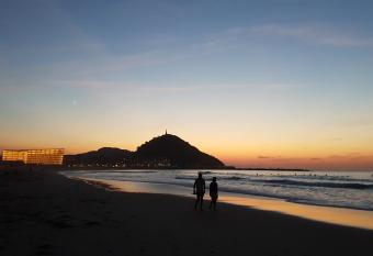 Pensi  n Atxiki allows 18 year olds to book a room