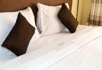 Greenvale Hotel has Balcony rooms