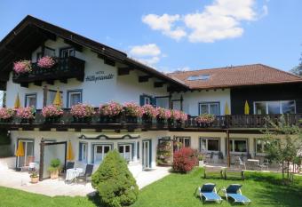 Hilleprandt - Adults Only has Balcony rooms