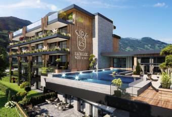 Hotel Pachmair - Im Herzen des Zillertal s has Balcony rooms