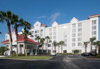 SpringHill Suites by Marriott Orlando Lake Buena Vista South allows 18 year olds to book a room