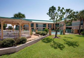 Best Western Flagship Inn has Balcony rooms