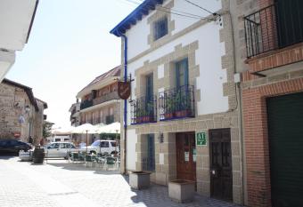 El Encanto De Miraflores has Balcony rooms